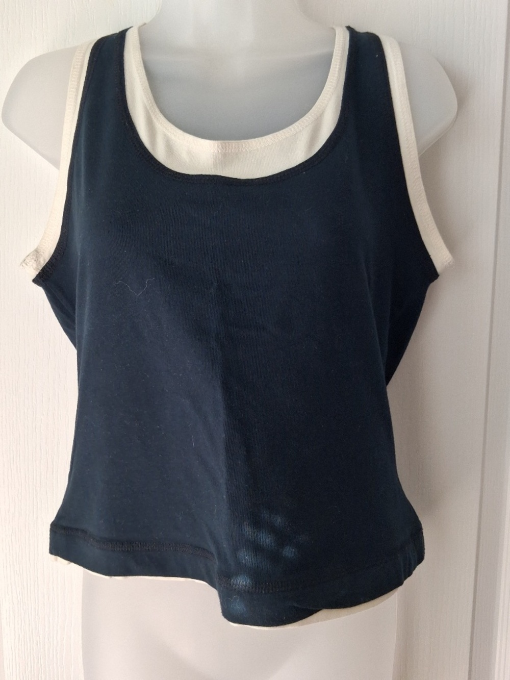 2-tone workout top